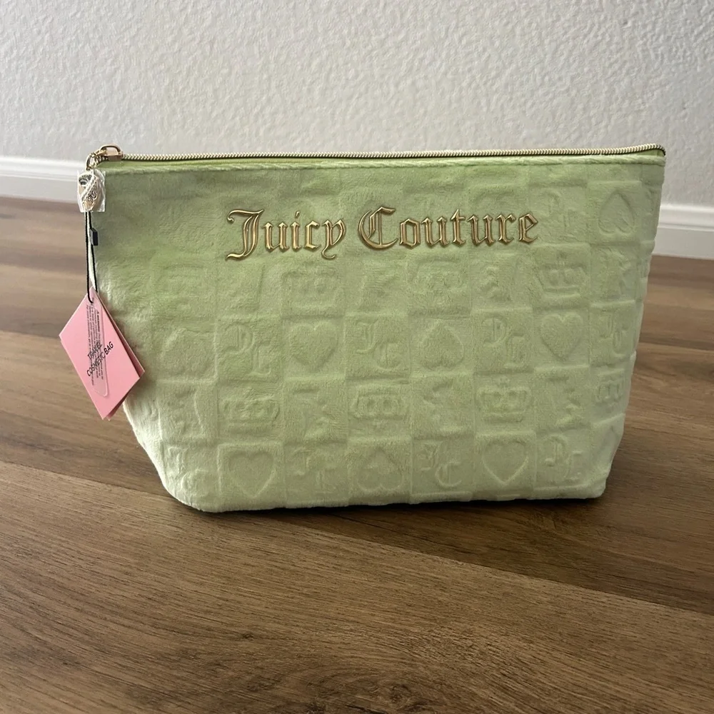 Juicy Couture Embossed Velour Cosmetic Bag, Exclusive – Pistachio Green, NWT